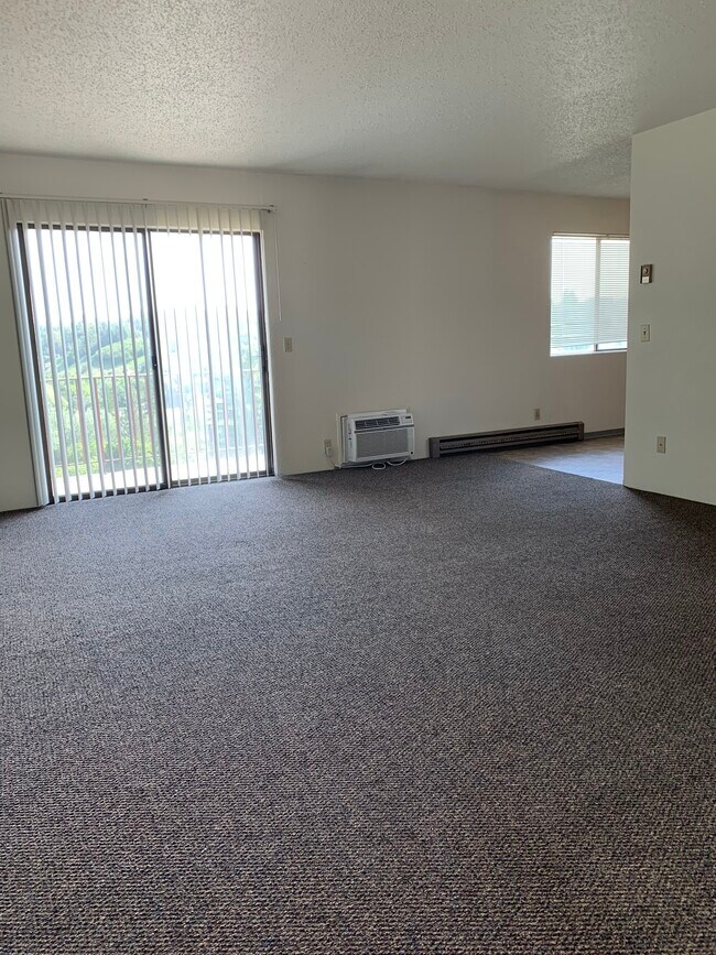 Foto del edificio - 630 NE Maiden Ln