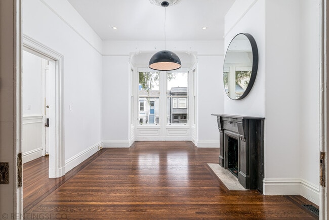 Building Photo - 3873 17th St