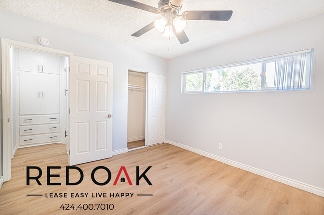 Foto del edificio - 9903 Belmont St