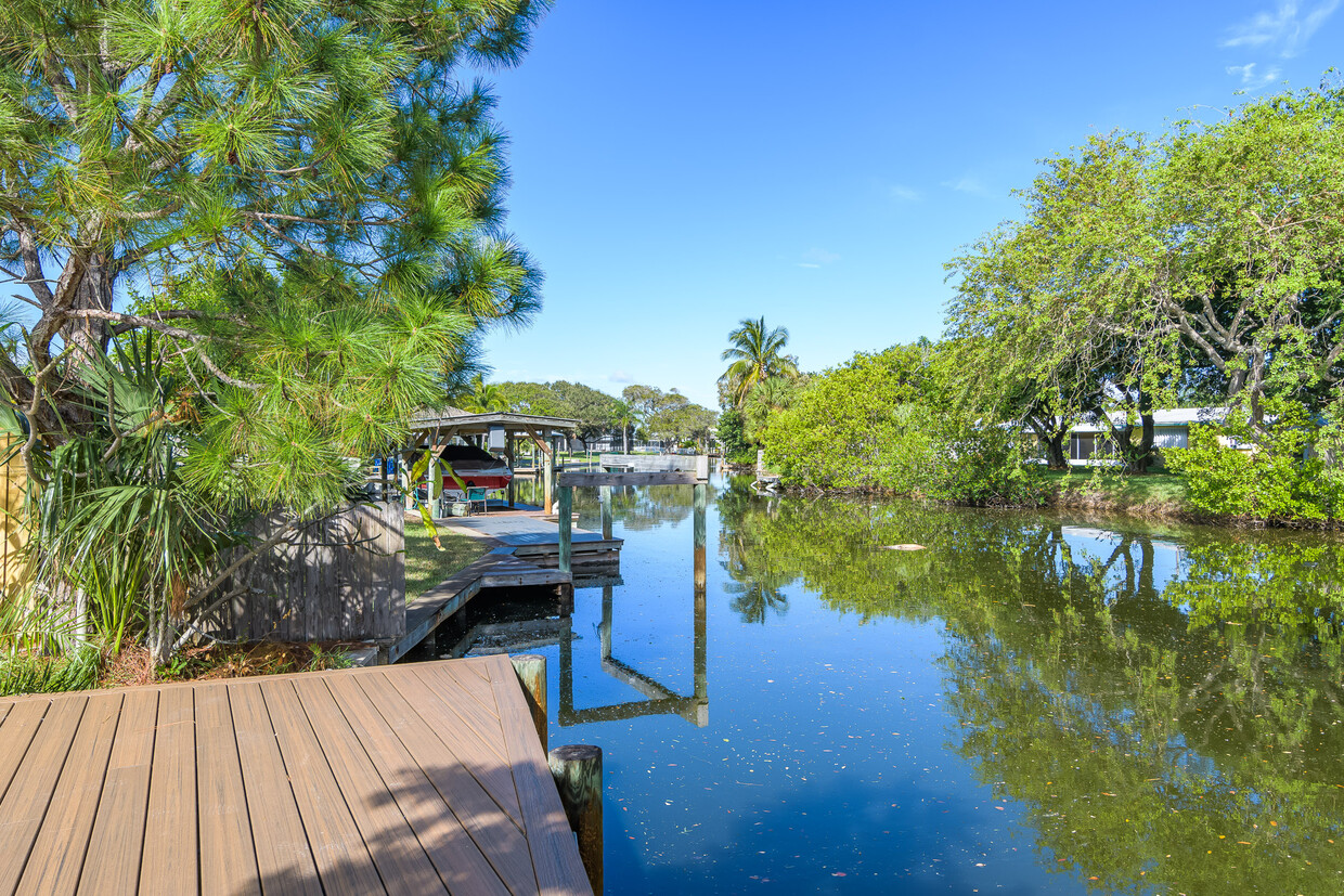 1 W Point Dr, Cocoa Beach, FL 32931 - House Rental in Cocoa Beach, FL ...