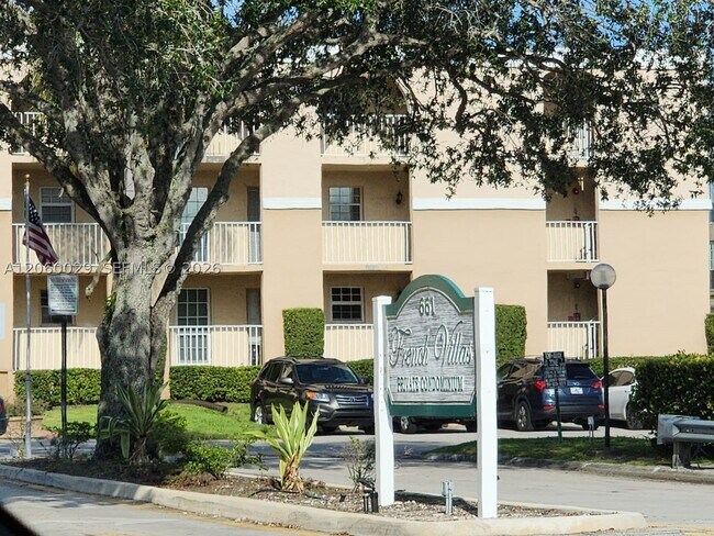 Foto del edificio - 7981 S French Dr
