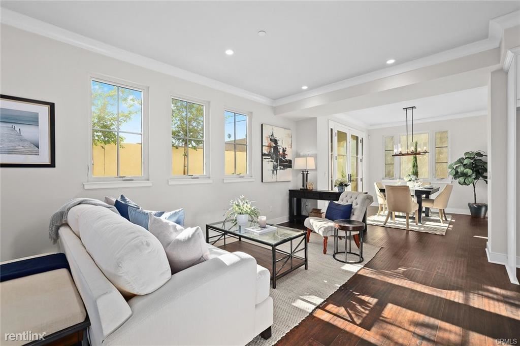 Primary Photo - 4 br, 3 bath Townhome - 913 Arcadia Ave Un...