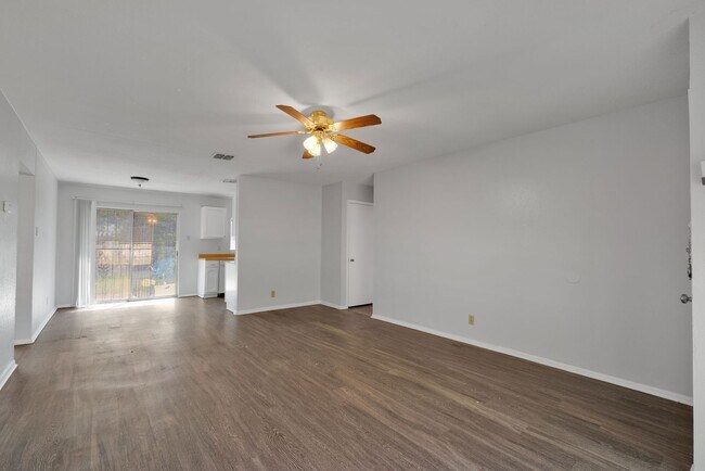 Foto del edificio - AFFORDABLE Single Story Rental Home on Old...