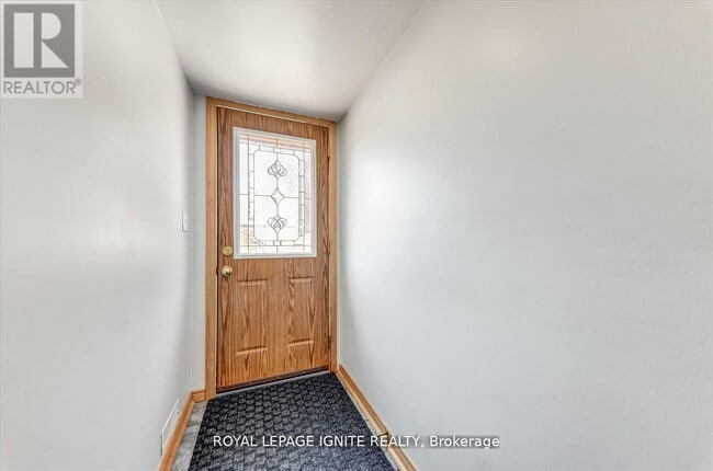 Building Photo - 1279 Northmount St