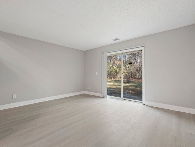 Foto del interior - Colonial Pointe Apartments