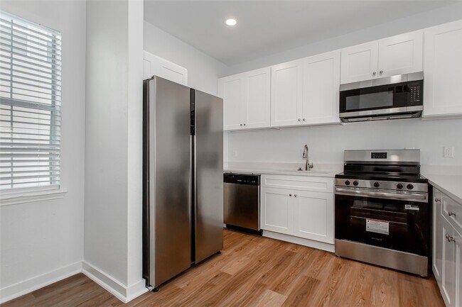 Foto del edificio - 4713 Virginia Ave