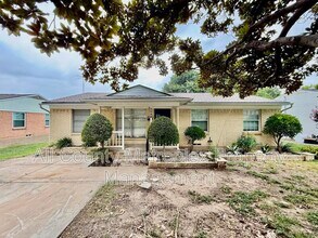 Building Photo - 2577 Brandywine Dr