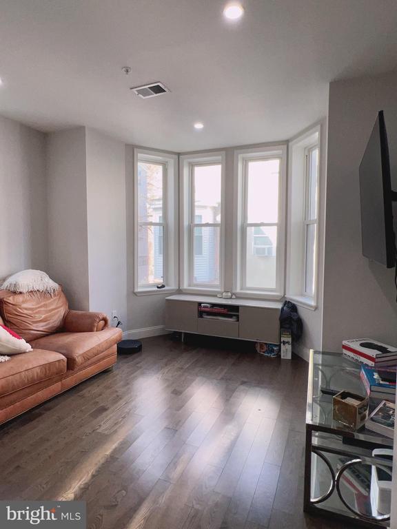 Foto del edificio - 1511 Fairmount Ave