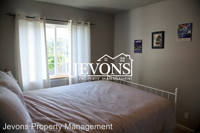 Building Photo - 5 br, 3 bath House - 3538 S Morgan St Unit A