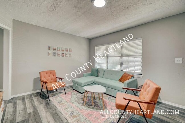 Foto del edificio - 625 Iowa St