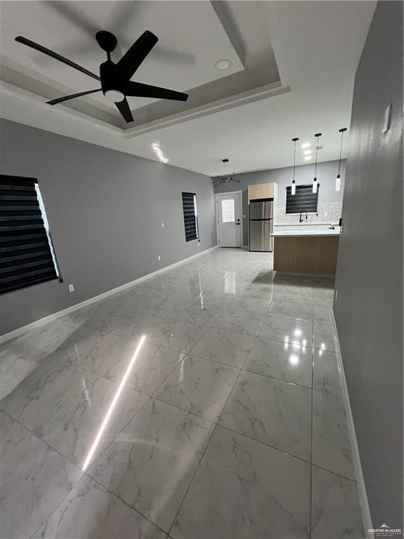 Foto del edificio - 19 E Iris Ave