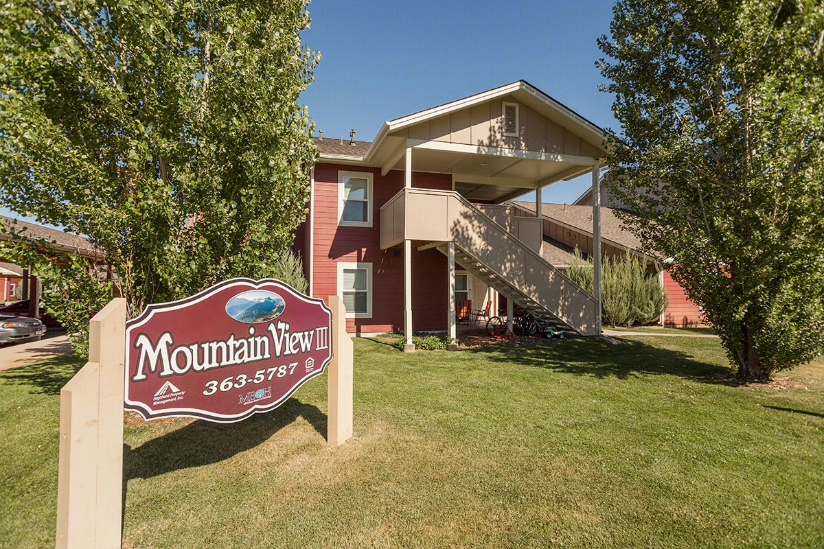 Primary Photo - Mountain View III Apartments