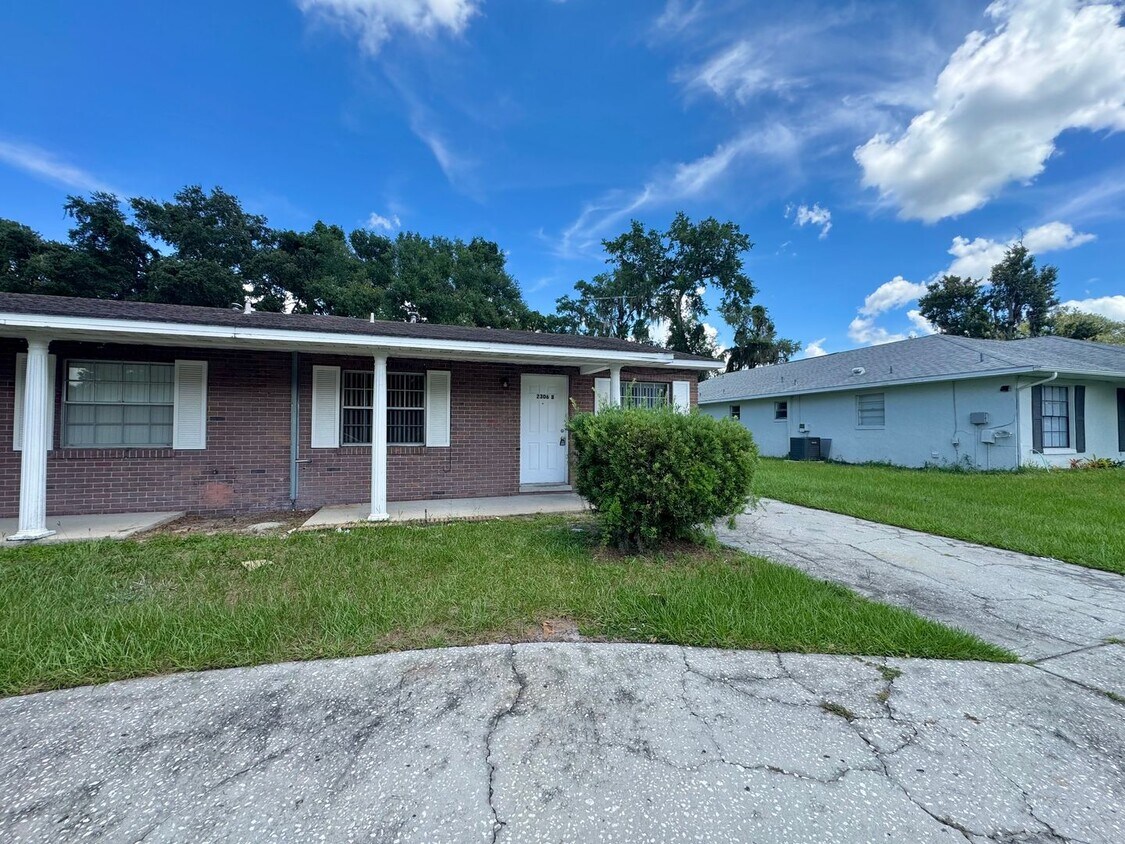 Foto principal - 2306 W Cannon Terrace NW