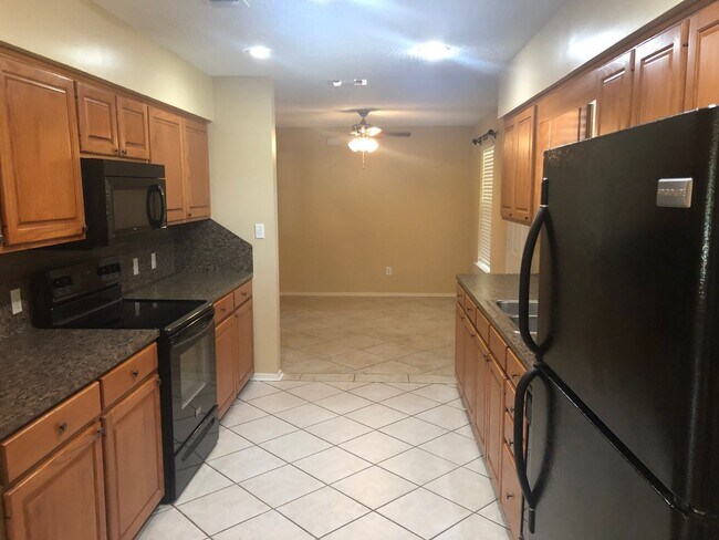 Foto del edificio - 2 Bedroom Single Family