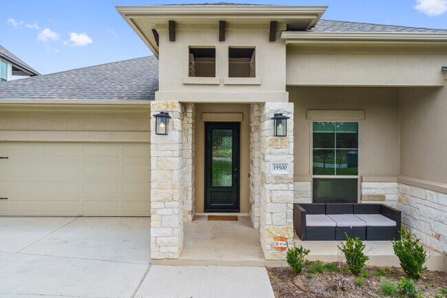 Building Photo - 19500 Serenity Ln