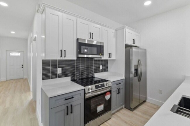 Foto del edificio - 8251 Dimstead St