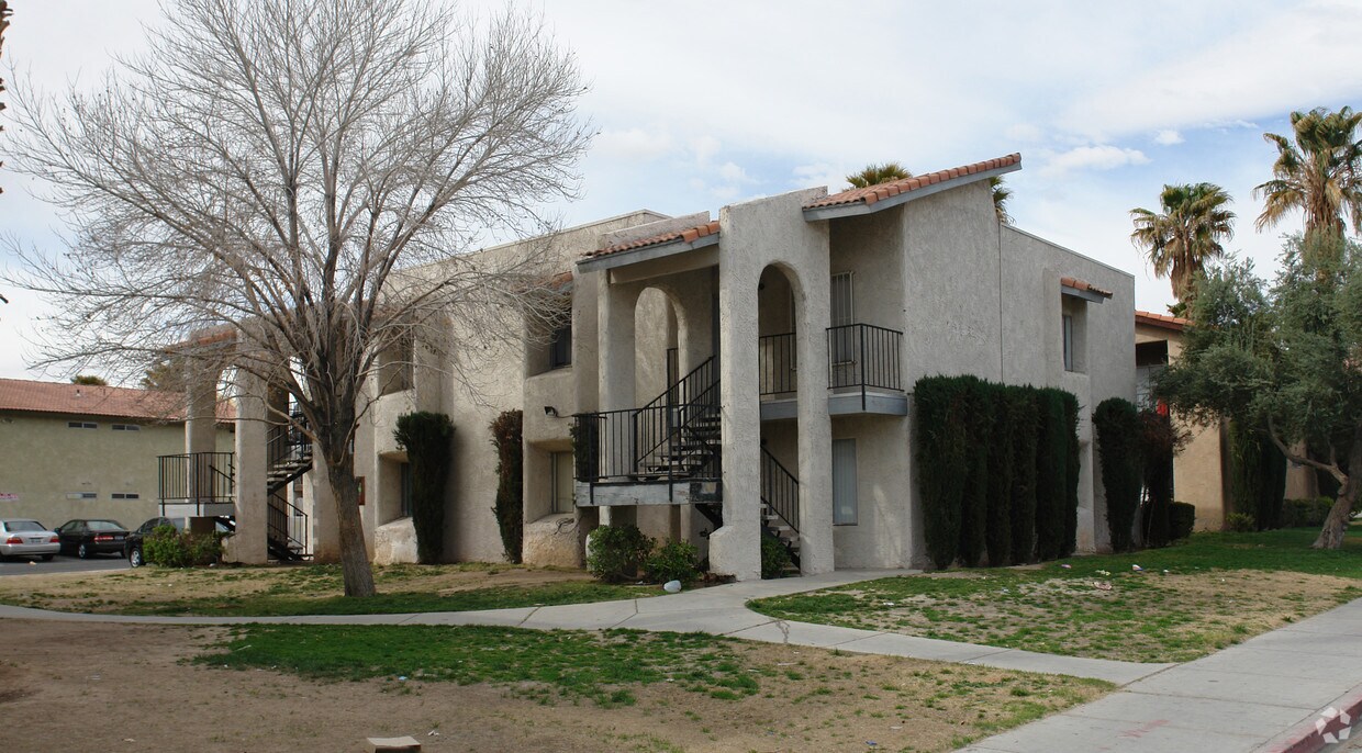 Foto principal - 4635 Sand Creek Ave