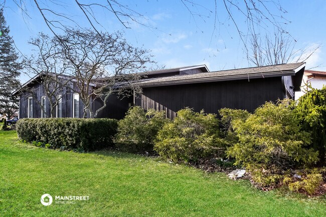 Building Photo - 6285 Sharon Woods Blvd