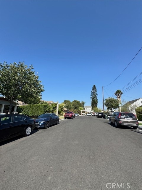 Foto del edificio - 122 E Brookdale Pl