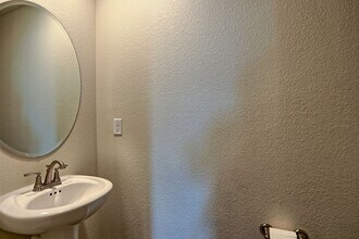 Building Photo - 4768 Champlain Dr