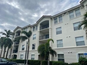 Building Photo - 3408 Tuscany Way