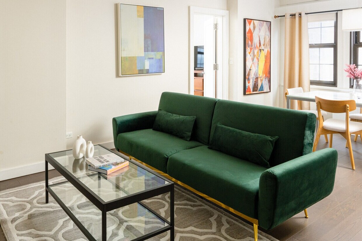 Primary Photo - 437 E 49th St