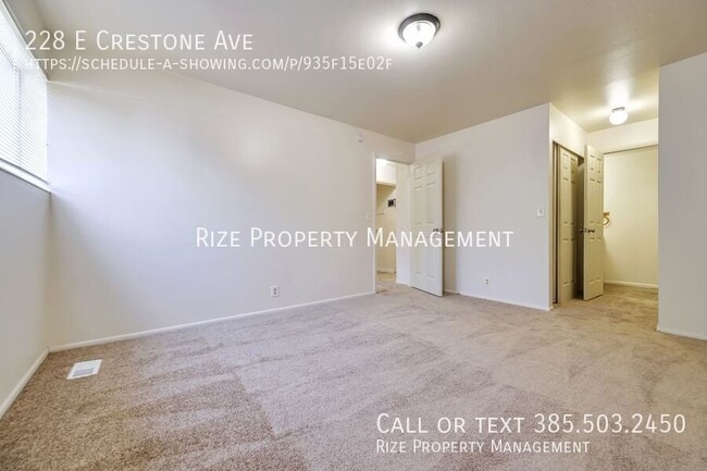 Building Photo - 228 E Crestone Ave