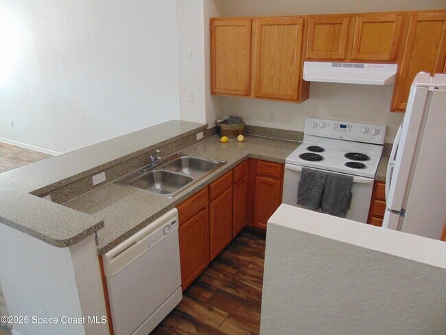 Building Photo - 3975 Almeida Court