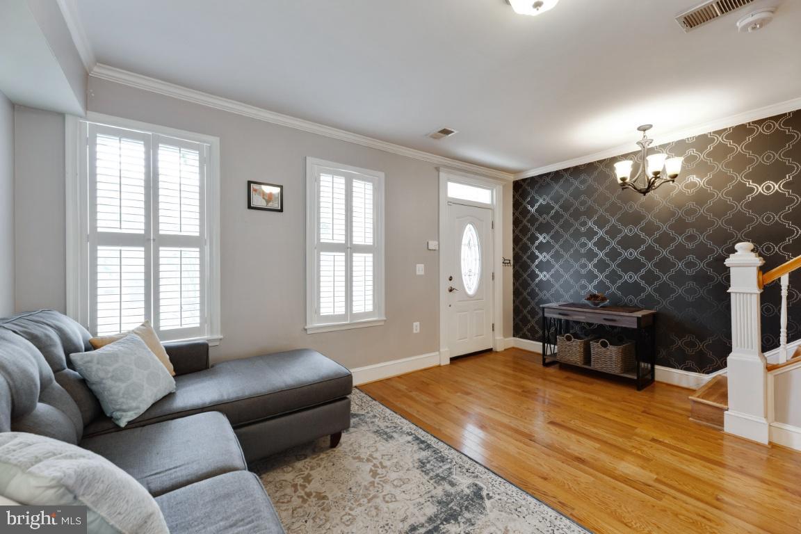 Primary Photo - 1637 Kramer St NE