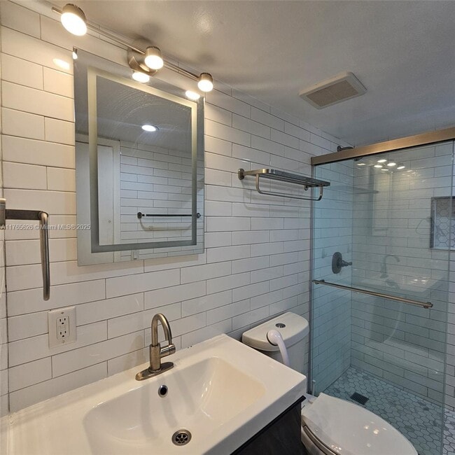 Building Photo - 1182 W 37th Terrace