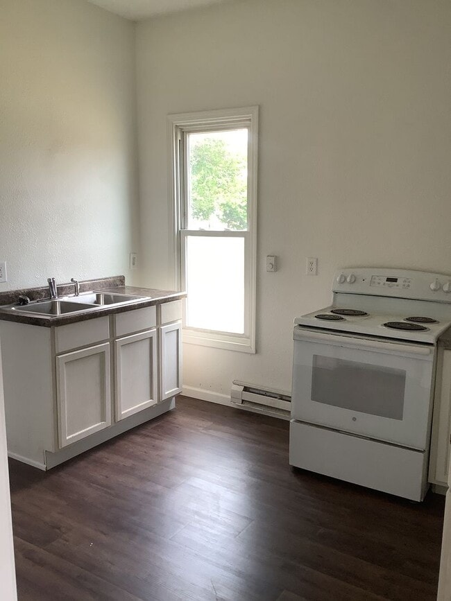 Foto del edificio - 500 C Avenue