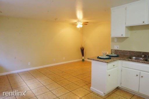 Foto del edificio - 2 br, 1 bath House - 4968 Auburn Dr 5