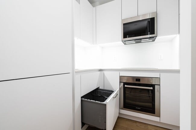 Photo du bâtiment - 160 Huron St