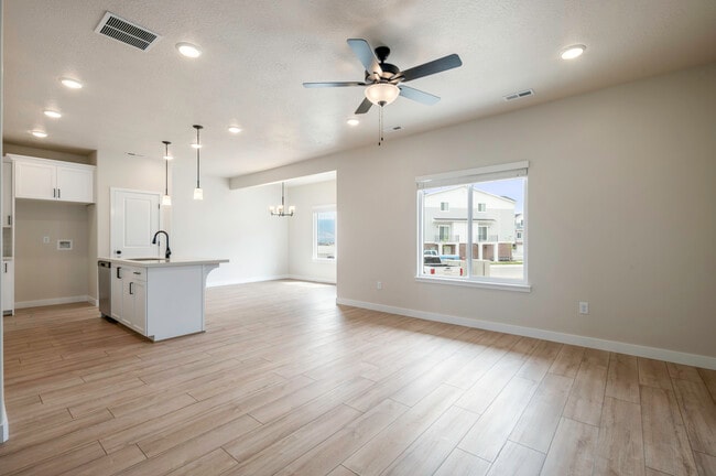 Building Photo - 12903 S Parade Trail Ct