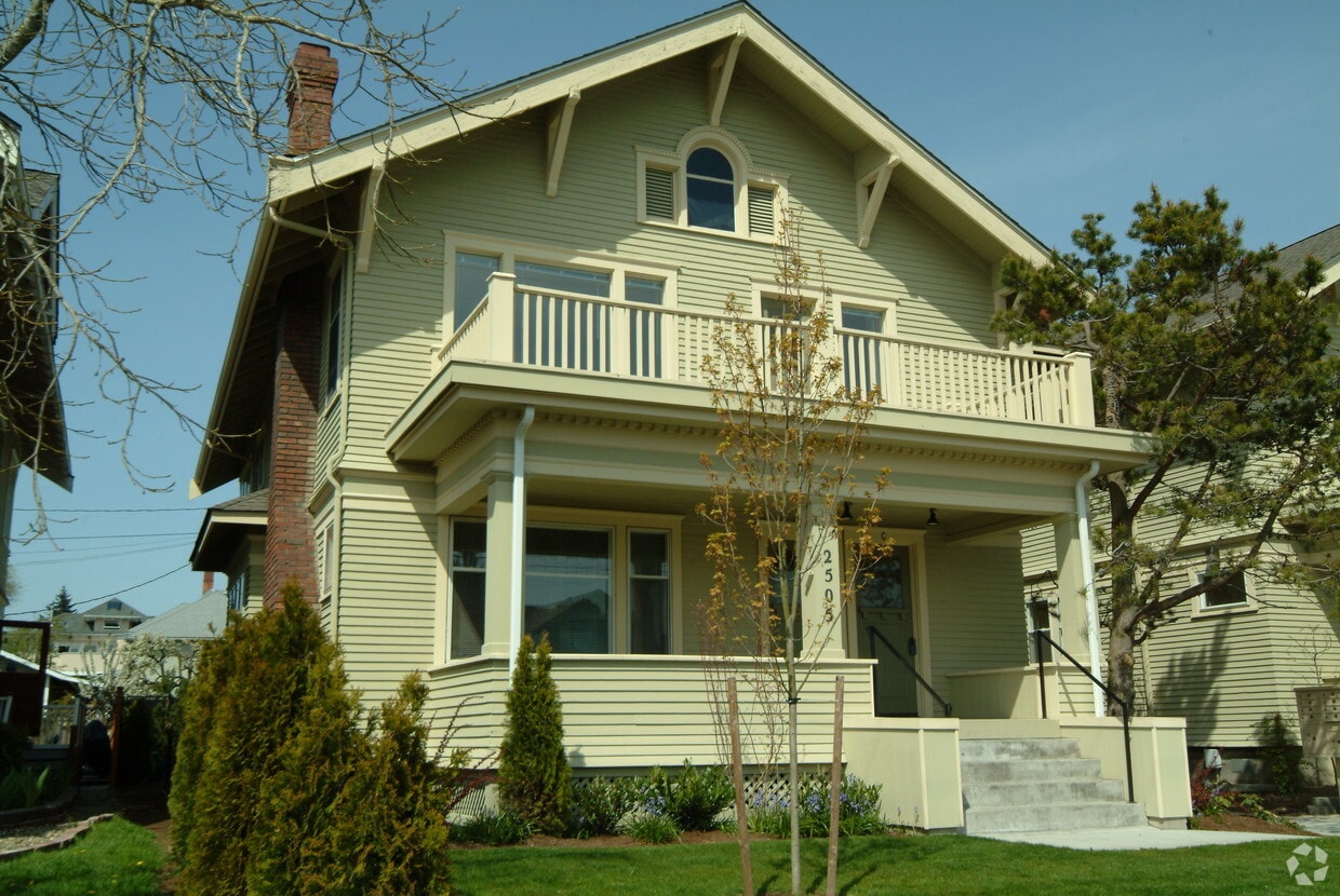 Building Photo - 2505 California St