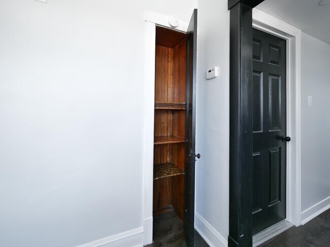 Foto del edificio - 5004 W Armitage Ave