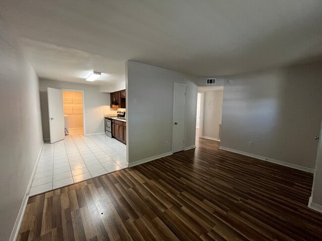 Building Photo - 310 S Orleans Ave