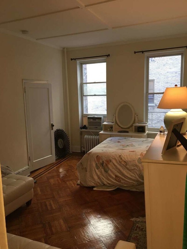 Foto del edificio - 141 E 35th St