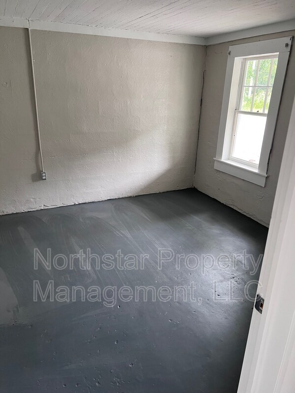 Building Photo - 112 Tanyard Rd