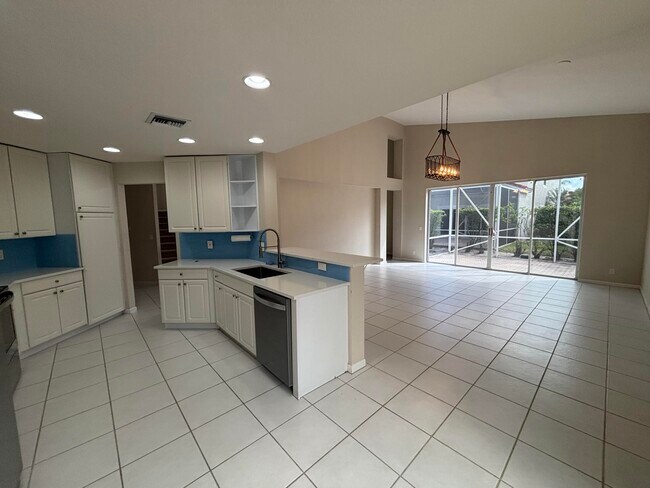 Foto del edificio - 23426 Alzira Cir