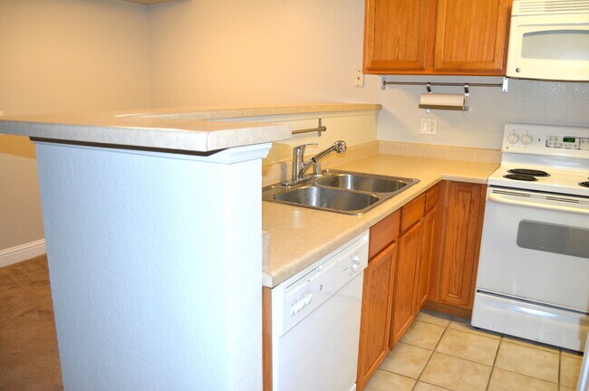 Foto del edificio - MOVE IN READY!! 1 Bedroom 1 Bath in Villa Borgata