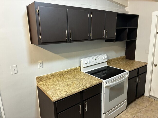 Foto del edificio - 6407 Terry Parker Dr N