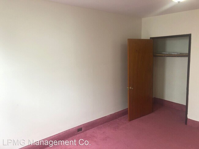 Building Photo - 3 br, 1.5 bath House - 2143 S. Hicks St.