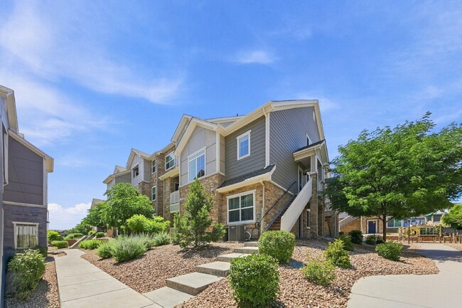 Photo - $2,645.95 - 3 Bed, 3 Bath Condo in Aurora with In Unit Laundry!