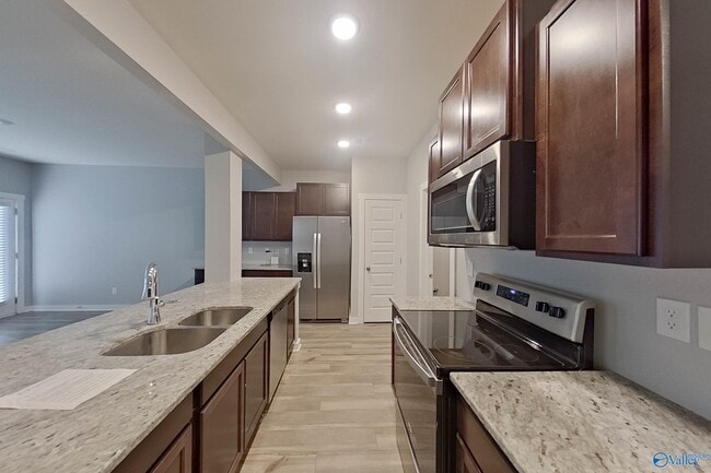 Foto del edificio - 7210 Chatfield Wy NW