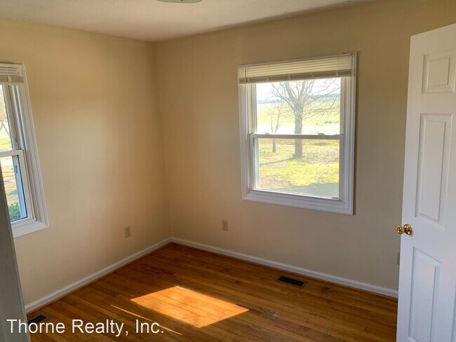 Building Photo - 3 br, 1.5 bath House - 30524 Hwy 125