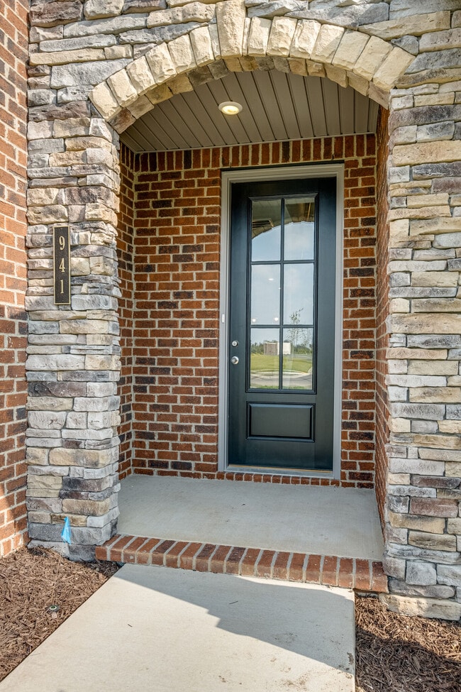 Building Photo - 941 Nance Ln