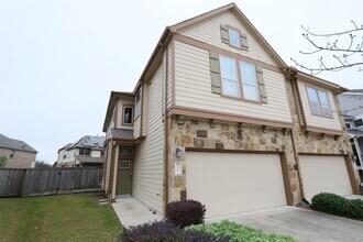 Building Photo - 12211 Stellano Ln