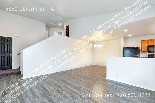 Building Photo - 3BD, 2BTH Townhouse in GREEN VALLEY RANCH!!!