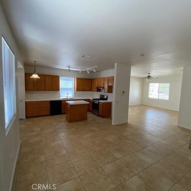 Building Photo - 1131 Valley View Dr